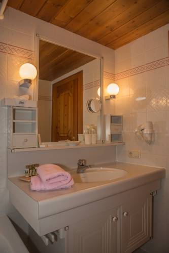 Фото Hotel Brunnenhof