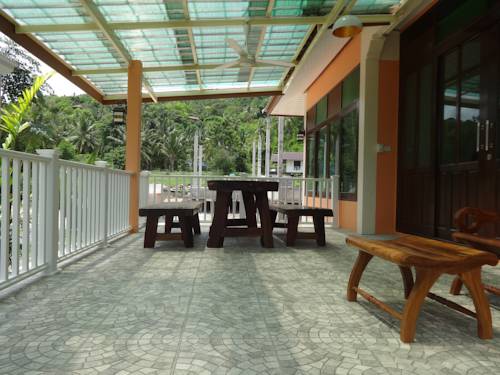 Фото Moon Travel Guesthouse