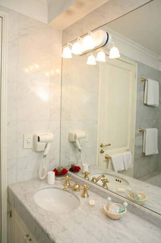 Фото Mayla Apartments