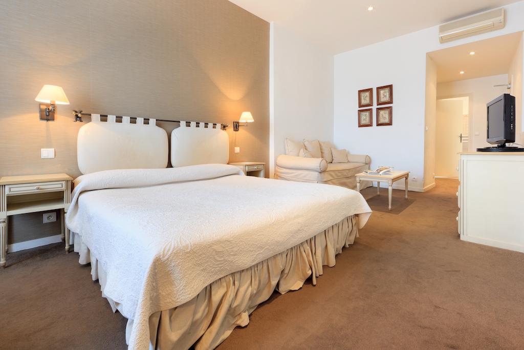 Фото Hôtel Le Grimaldi