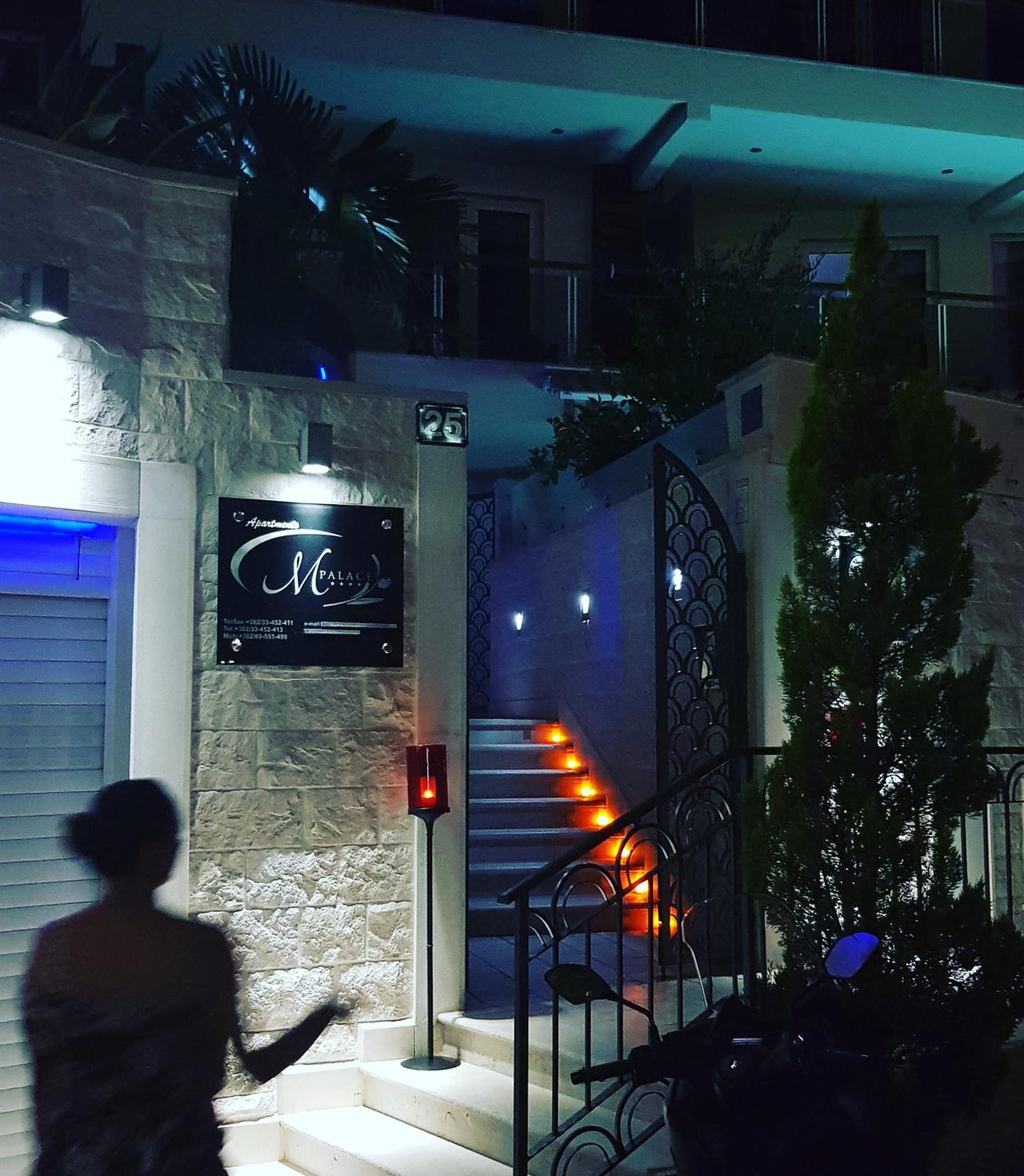 Фото Apartments M Palace