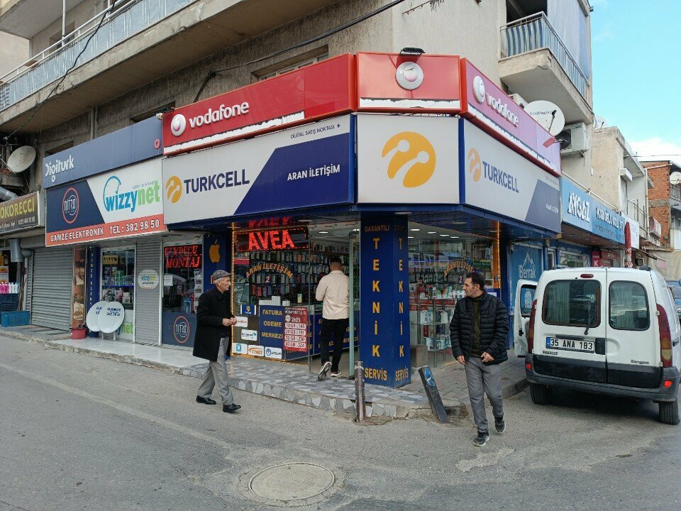 Mobile phone store Aran Communication, Izmir, photo
