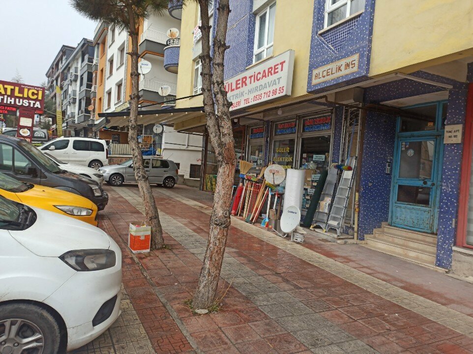 Hardware store Guler Trade, Ankara, photo