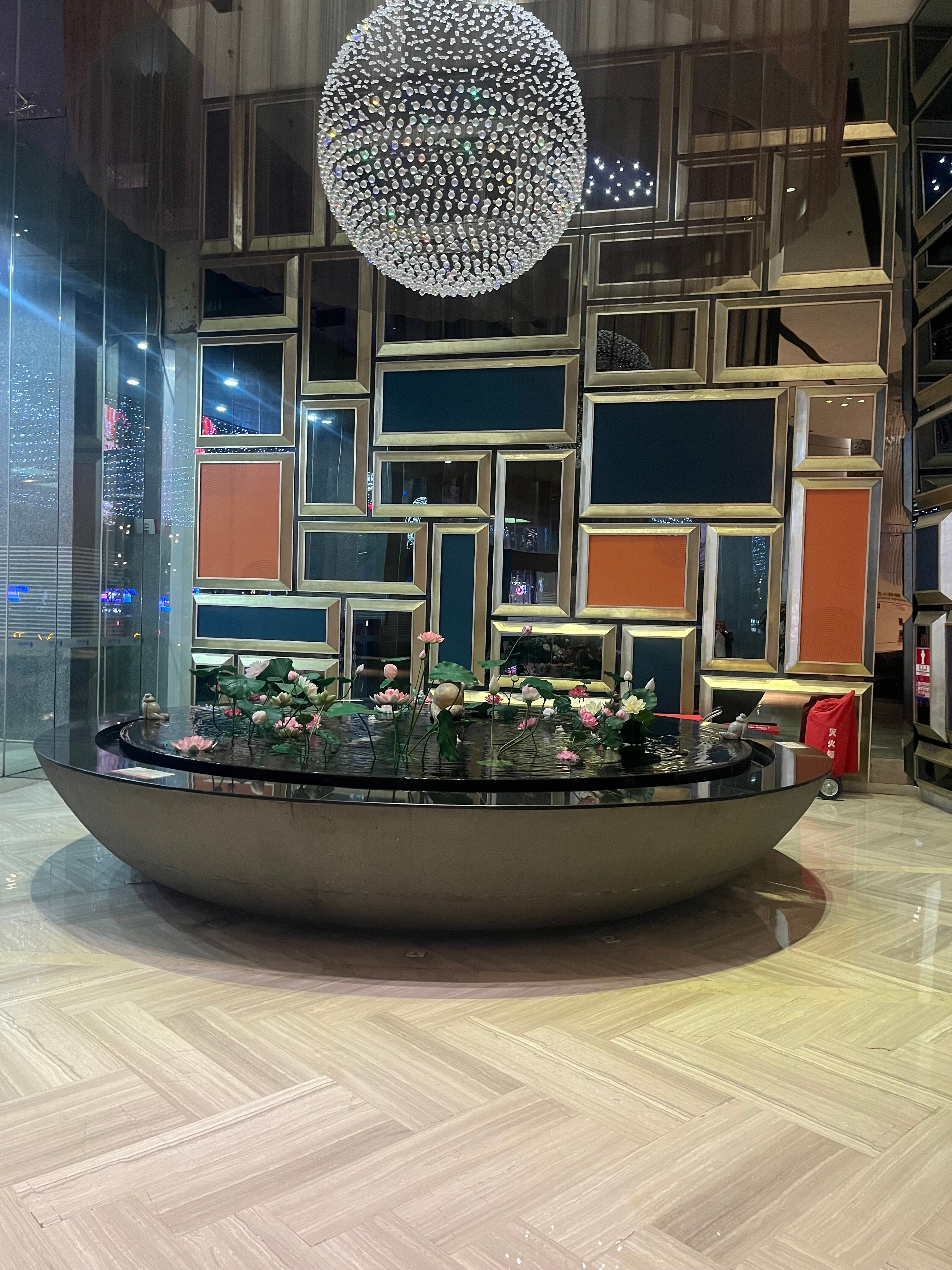 Фото Huaqiang Plaza Hotel Shenzhen