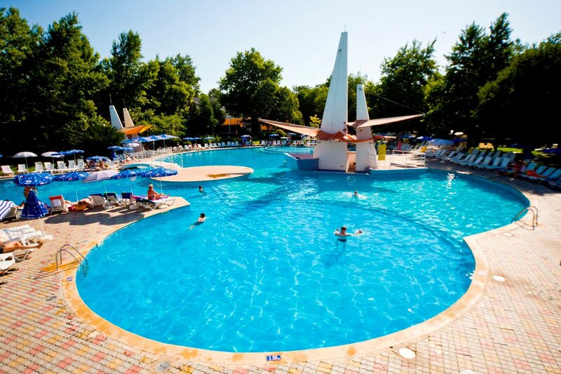 Гостиница Ralitsa AquaClub Hotel & Aquapark - Ultra All Inclusive в Албене