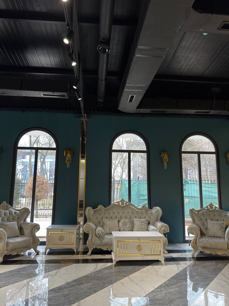 Фото Lakeside Hotel