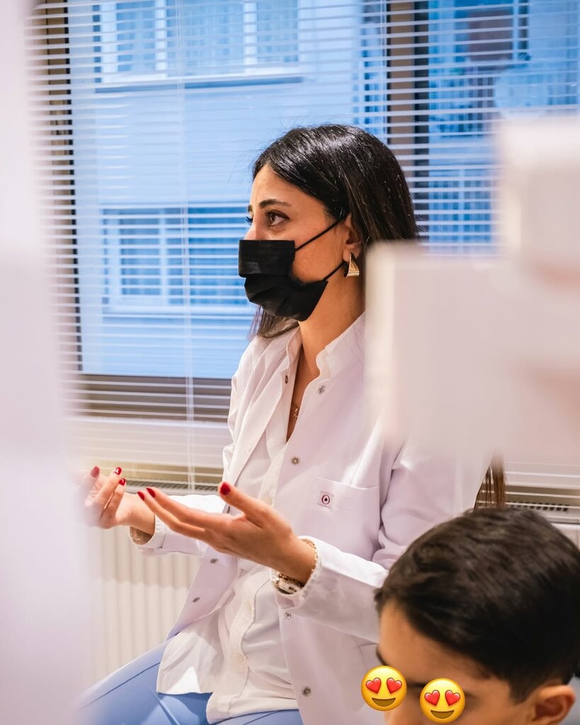 Private practice doctors Dentist Melis Daraoglu Gurel, Izmir, photo