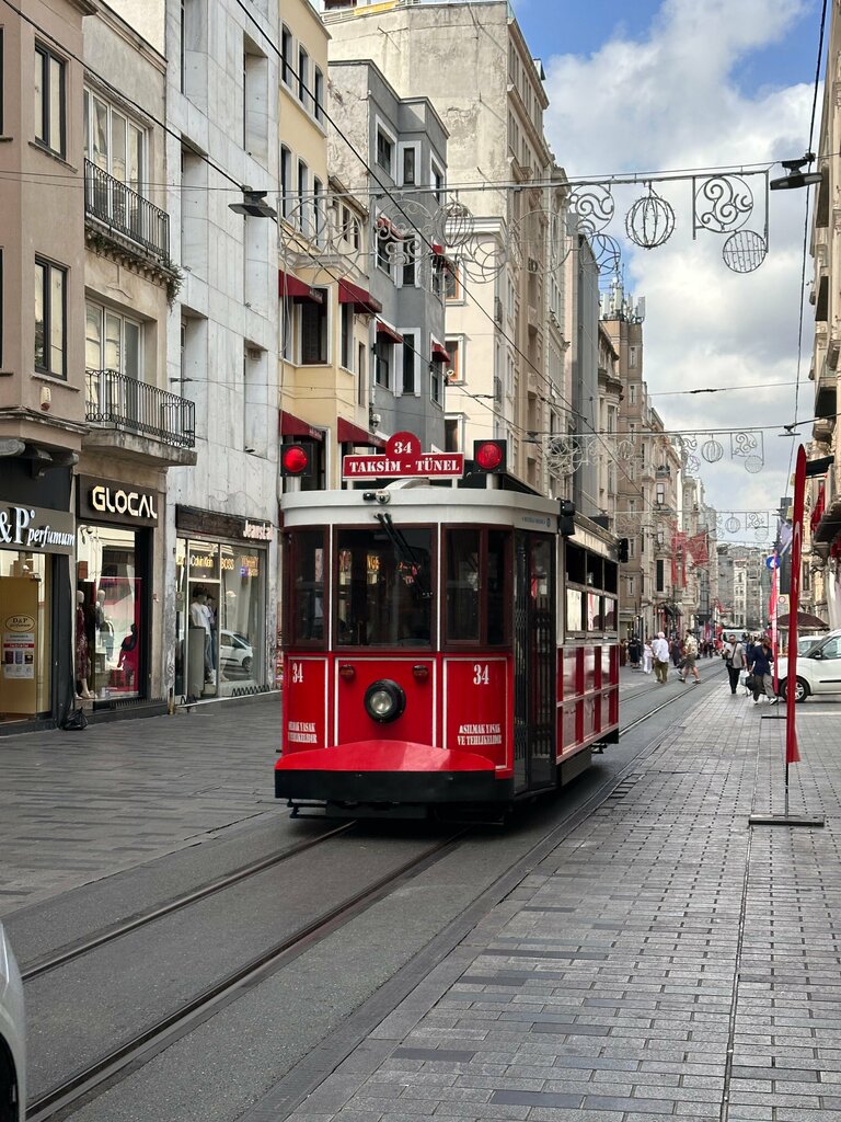 Train station Taksim-Tunel Tramway, Istanbul, photo