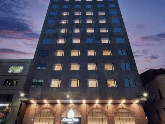 Фото Crown Park Hotel