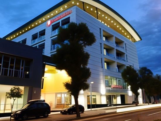 Фото Ramada by Wyndham Podgorica