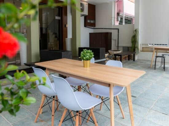 Фото Momostay Capsule Hotel