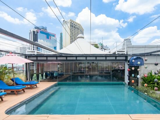 Фото Galleria 10 Hotel Bangkok by Compass Hospitality