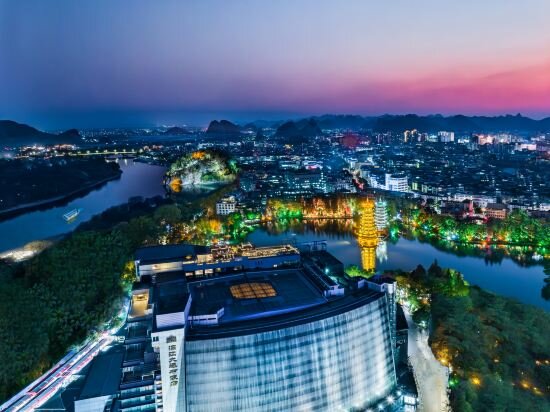 Hotel Lijiang Pushang Hotel, Guilin, photo