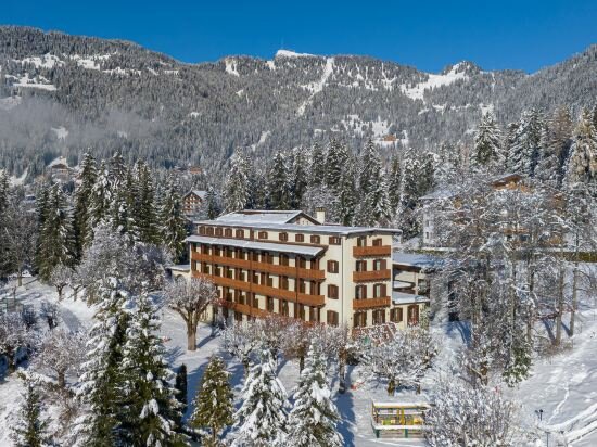 Фото Villars Lodge