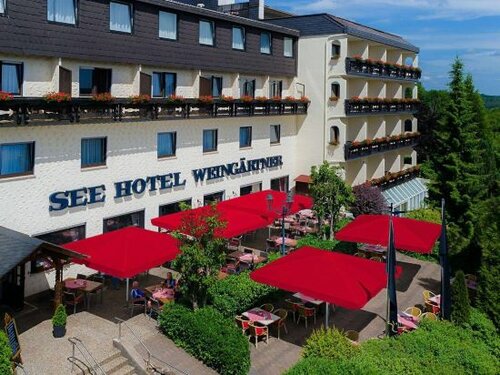 Гостиница Victor's Seehotel Weingärtner в Сааре