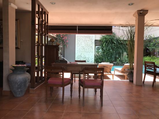 Фото BaliRa Airport Hotel