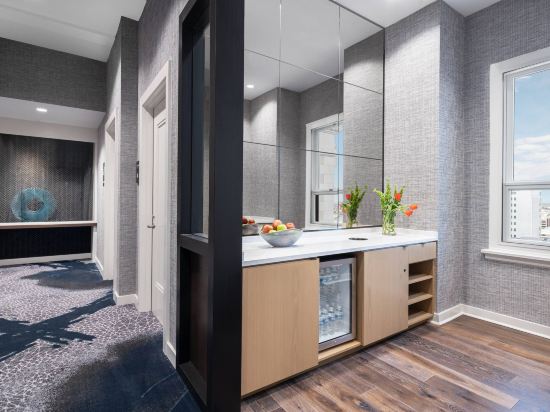 Фото Glass Light Hotel & Gallery, Autograph Collection