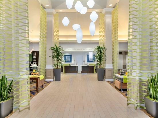 Фото Hilton Garden Inn Anaheim/Garden Grove