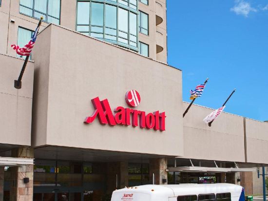 Фото Vancouver Airport Marriott