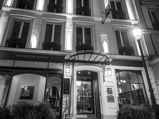 Фото Monsieur Cadet Hôtel & SPA