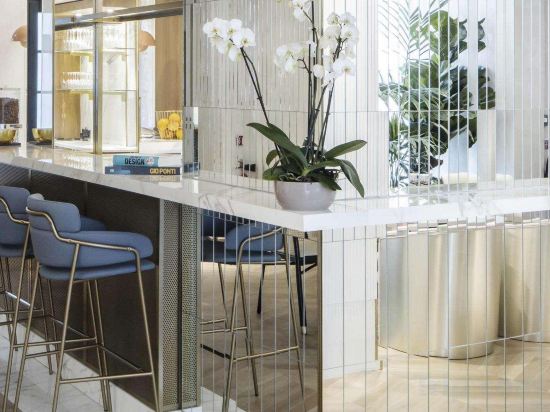 Фото Hotel Parisianer