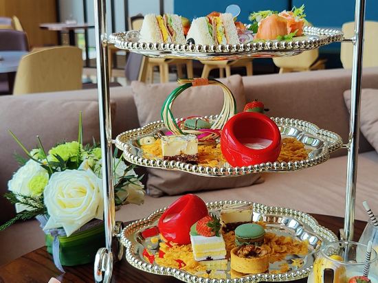 Фото Hilton Garden Inn Heze