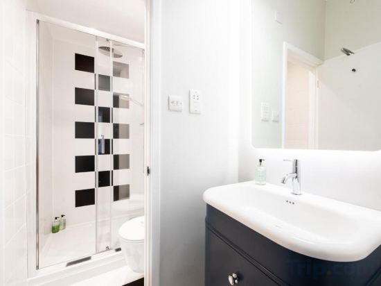 Фото Americana Hotel