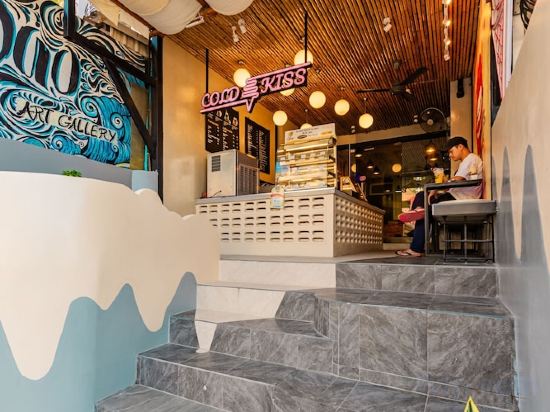 Фото Sleeper Hostel