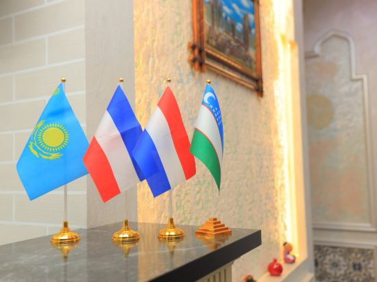 Фото Ayniy Hotel