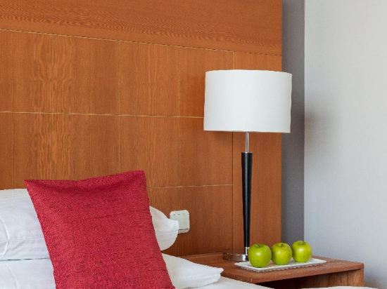 Фото Plaza Premium Köln