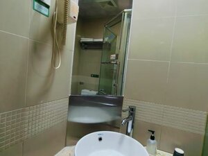 Гостиница Huayi Hotel