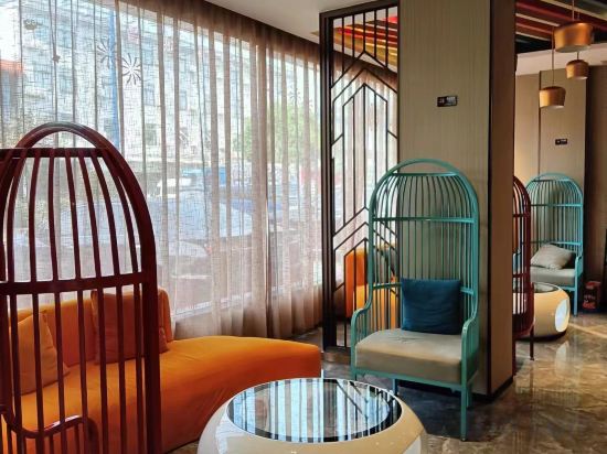 Фото Kaiyuan Manju Xiaoshan International Airport West Gate Store