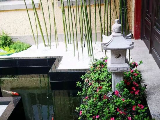 Фото Yishiyuan Hotel