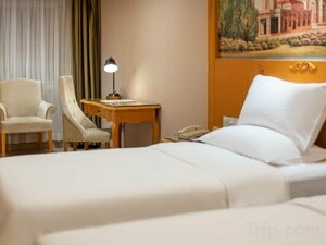 Vienna Hotel (Xi'an Bell Tower) (Shaanxi Province, Xi'an), hotel