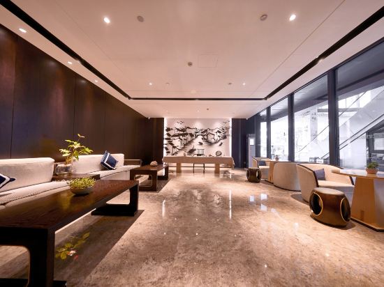 Фото The Hotel V Confucius Temple