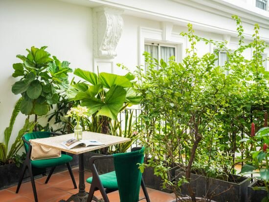 Фото T-Ritz Saigon Hotel & Apartment