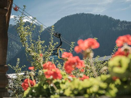 Внешний вид отеля Apart Central – Premium Mountain & Garden в Майрхофене, фото 4