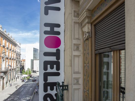 Фото Casual Madrid del Teatro