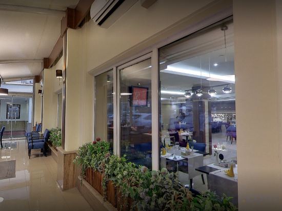 Фото Parsian Evin Hotel