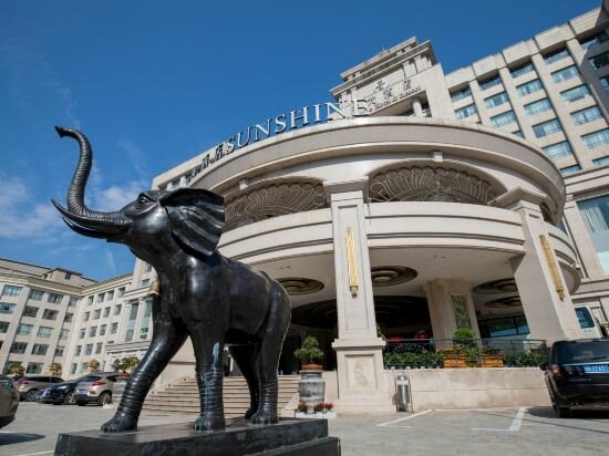 Фото Sunshine Hotel Zhangjiajie