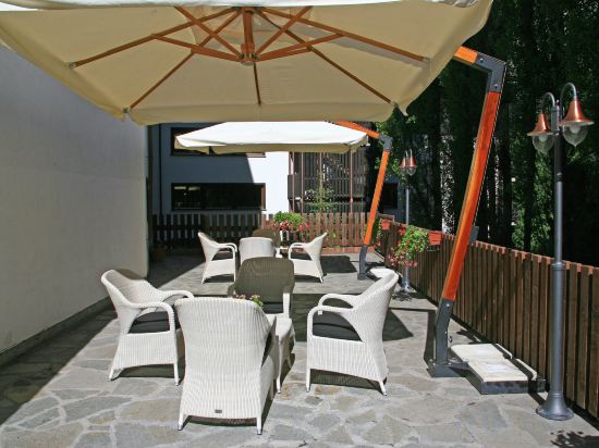 Фото Les Jumeaux