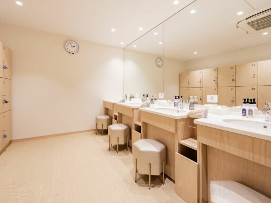 Фото Keio Prelia