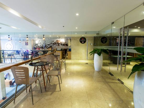 Фото Avanti Hotel