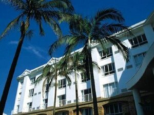 Гостиница The Riverside Hotel