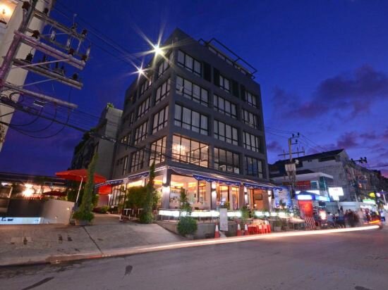 Hotel The Lantern Resorts Patong, Phuket Province, photo