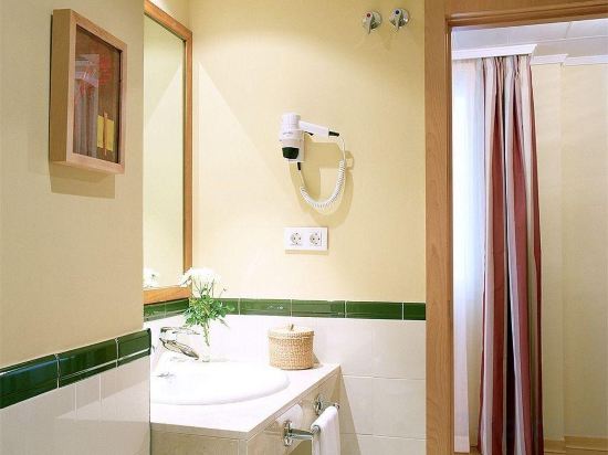 Фото Hotel Indigo Madrid - Princesa, an Ihg Hotel