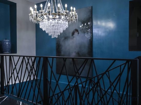 Фото Hotel 87 EightySeven