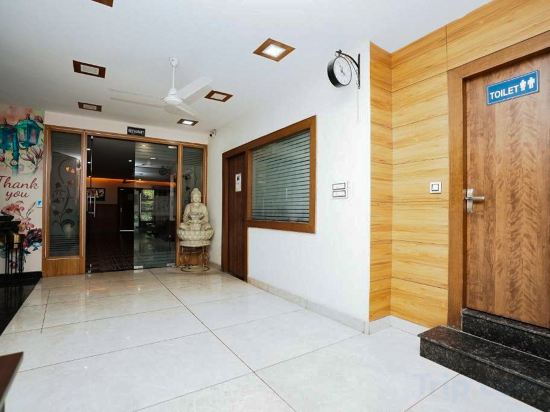 Фото Hotel The 7 Seas