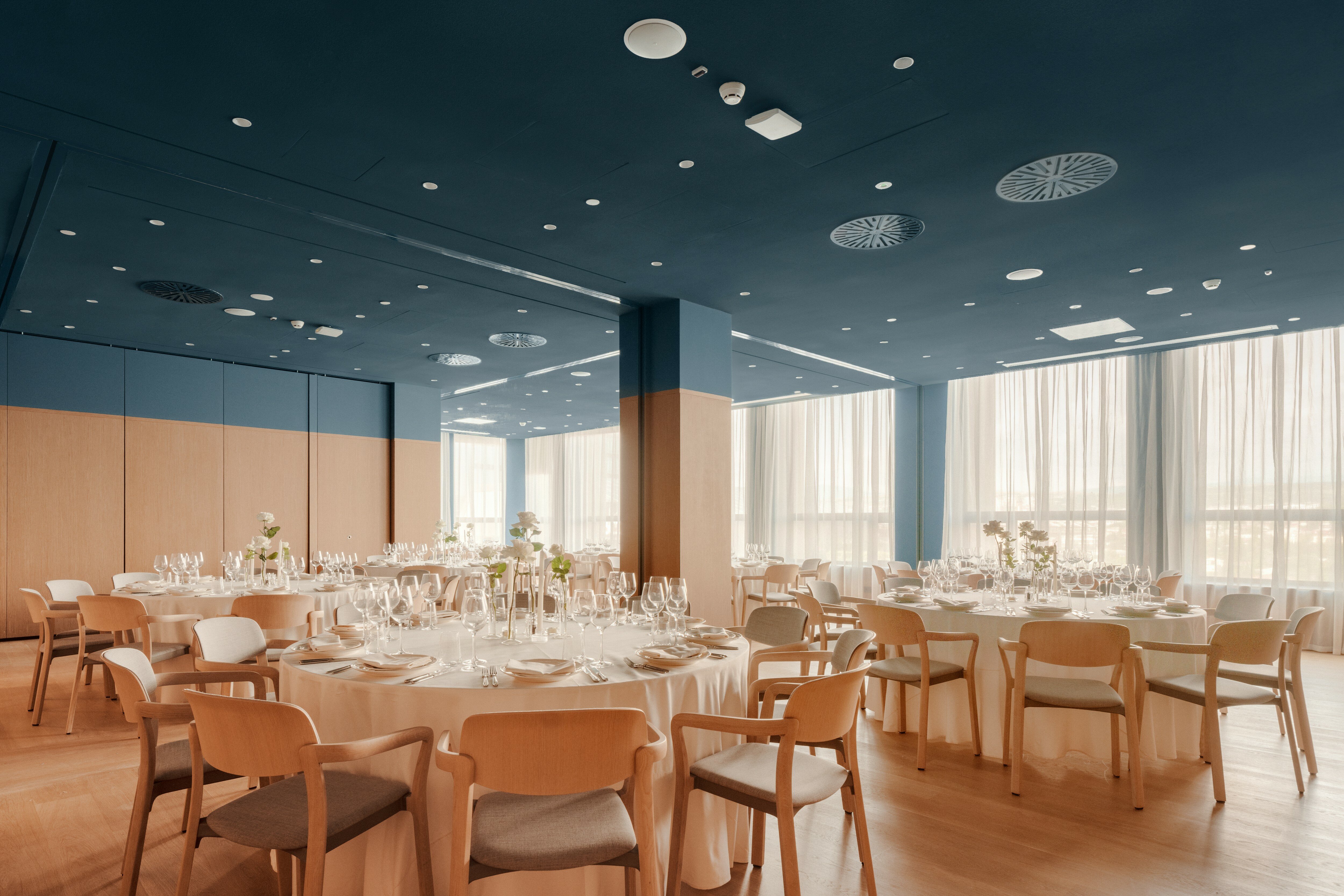 Фото The Telegraph Hotel