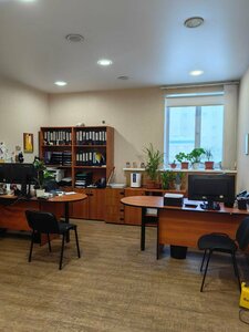 Yakkaxon qizlar porno onlayn